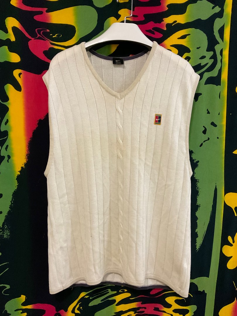 Nike Court sweater
