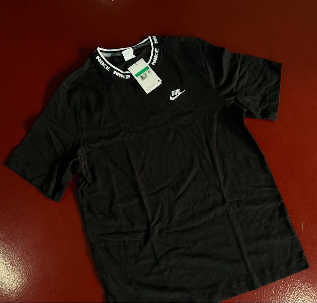 Nike just do it script neck tee hotsell