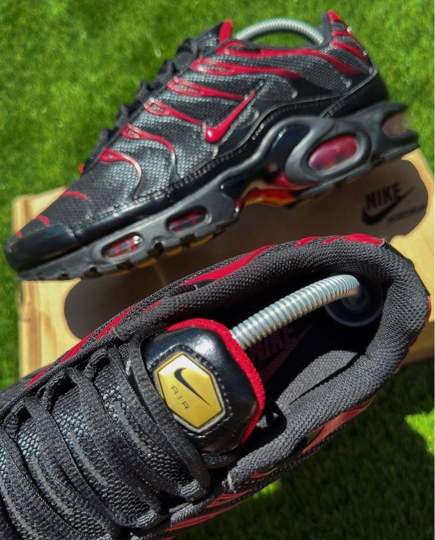 Nike tn 2015 hates Men s Fashion Footwear on Carousell