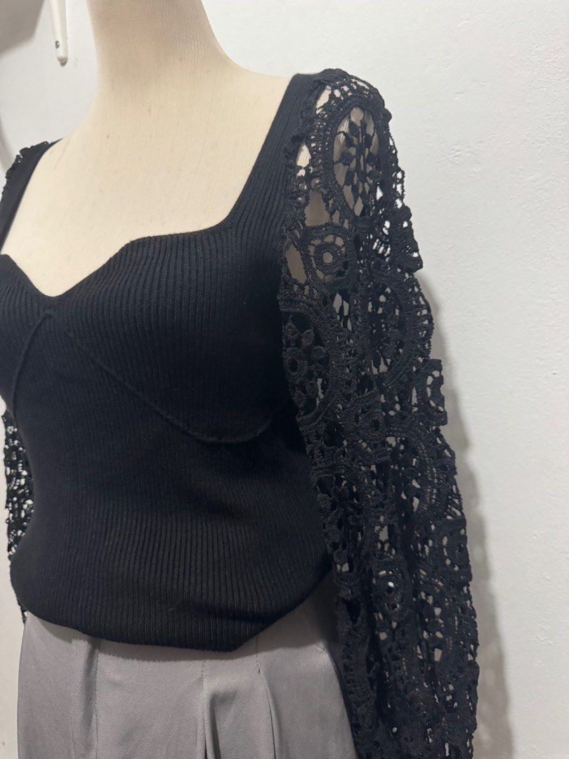 Shein Knitted Lace Bustier Longsleeve (Category: Longsleeves) located in Taytay. Submitted by prettybasic.clo (Listing ID 1333453249, Image 2). Description: Size: Small on tag (Fits S-L).