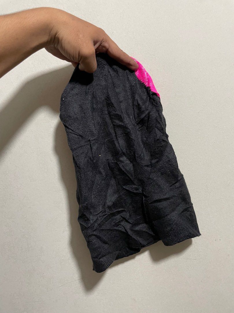 Ski Mask Pink Black (Category: Face Masks & Face Shields) located in Zamboanga. Submitted by thriftbyeems (Listing ID 1333458174, Image 2). Description: Anyone interested? .