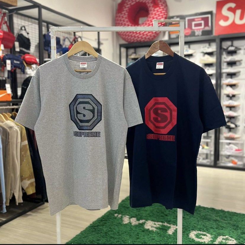 Supreme FW24 Blockbuster Tee (Category: Tshirts & Polo Shirts ) located in Quezon City. Submitted by inside_plug (Listing ID 1333406721, Image 2). Description: Supreme FW24 Blockbuster Tee White - Medium Black - Medium, Large Heather Grey - Medium Navy - Medium Brandnew Dm us to purchase.
