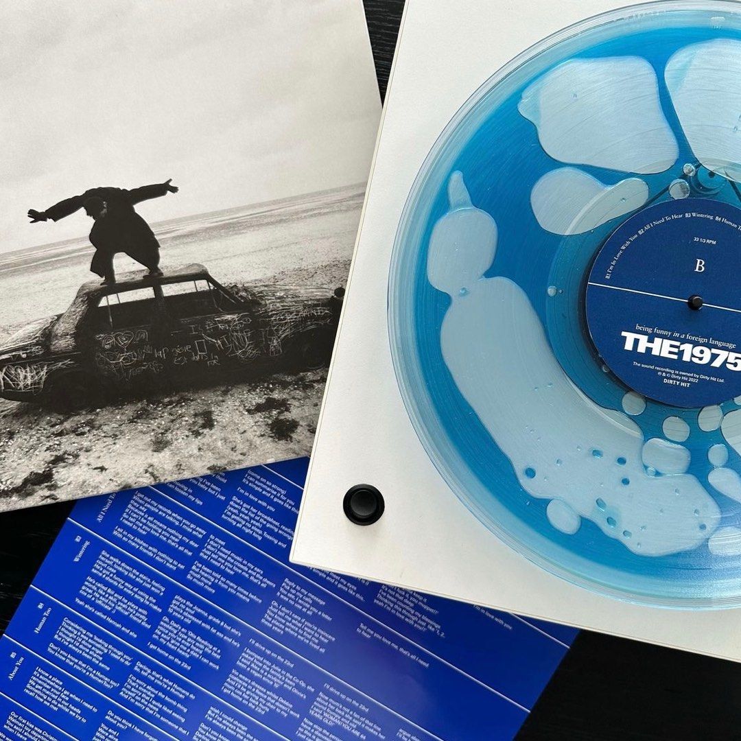 The 1975 - Being Funny In A Foreign Language Liquid Filled