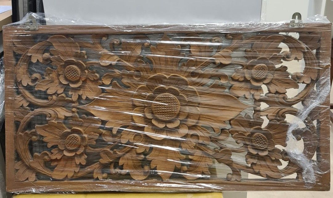 SOLID TIMBER CARVING (Category: Wall Decor) located in Singapore. Submitted by dadavi (Listing ID 1333453509, Image 1). Description: Well maintained solid timber carving Dimension 73cm w X 38cm Ht Good condition 9/10.