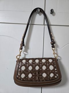 （分類：）位於 。 由 cmlee02147 提交（商品編號 1333437623，圖片 1）。簡介： 。