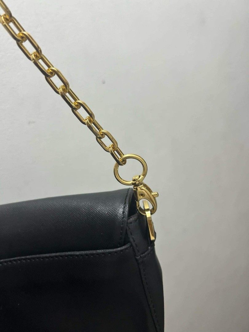 tory burch x lacoste x longchamp x michael kors (Category: Luxury Bags & Wallets) located in Cavite. Submitted by vibesfashion (Listing ID 1333412686, Image 3). Description: Meet up : imus cavite Lalamove or jnt.