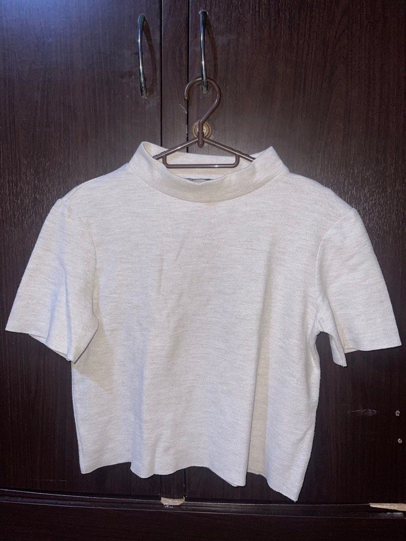 zara ribbed cream shirt (Category: Shirts) located in Quezon City. Submitted by annixtingz (Listing ID 1333433526, Image 1). Description: - size s on tag - nice thick fabric - can fold neckline part to style differently.