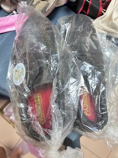 由 oops_shop (刊登 ID 1328867366，圖片 1) 提交，位於 的 (類別：)，說明：。
