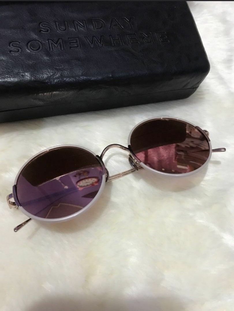 a 15k value!! SUNDAY SOMEWHERE Yetti sunglasses- Blush Metal  display picture 1