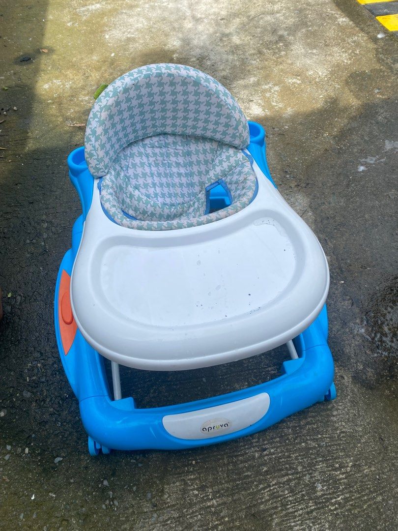 Apruva walker (Category: Infant Playtime) located in Las Pinas. Submitted by apdeclutter (Listing ID 1328889056, Image 2). Description: Needs cleaning .