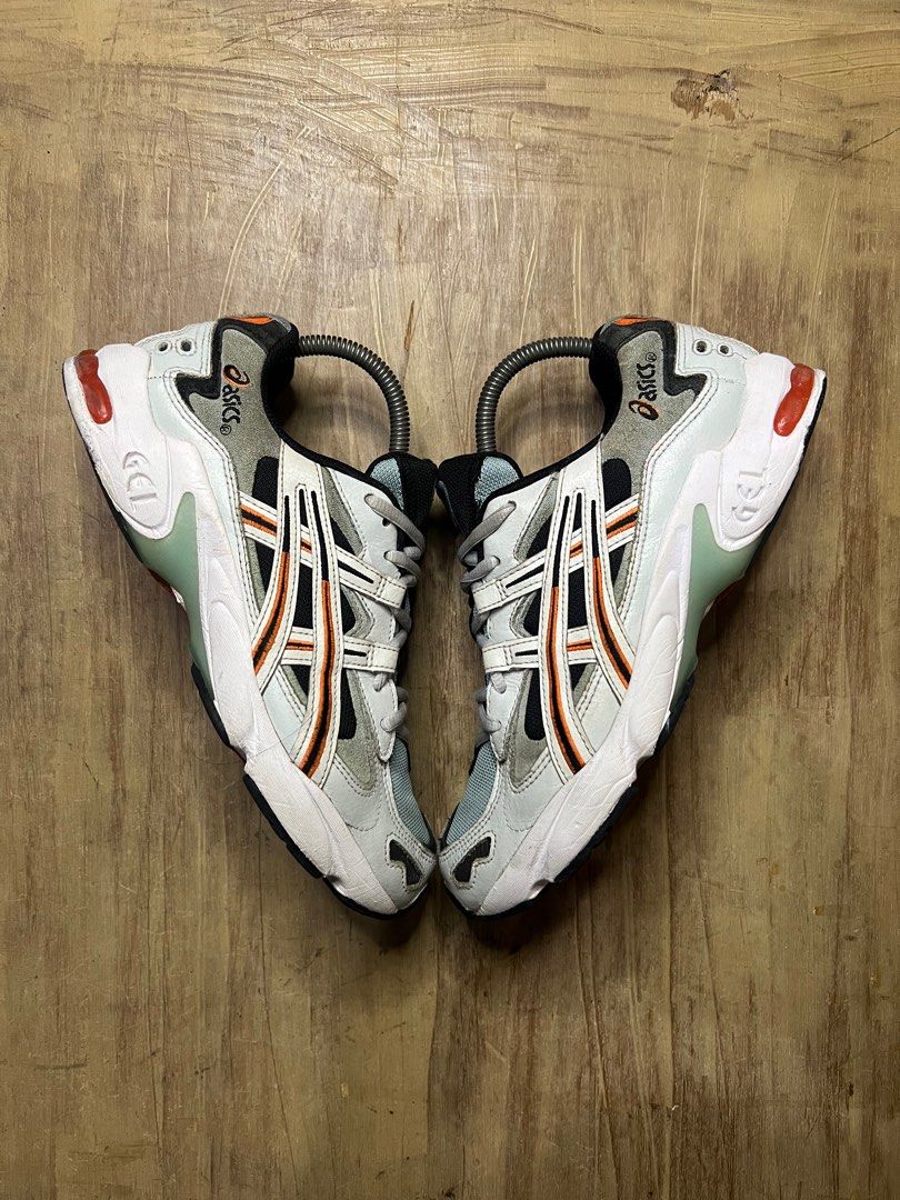 Asics gel kayano 5 OG polar shade smoke grey Fesyen Pria Sepatu Sneakers di Carousell
