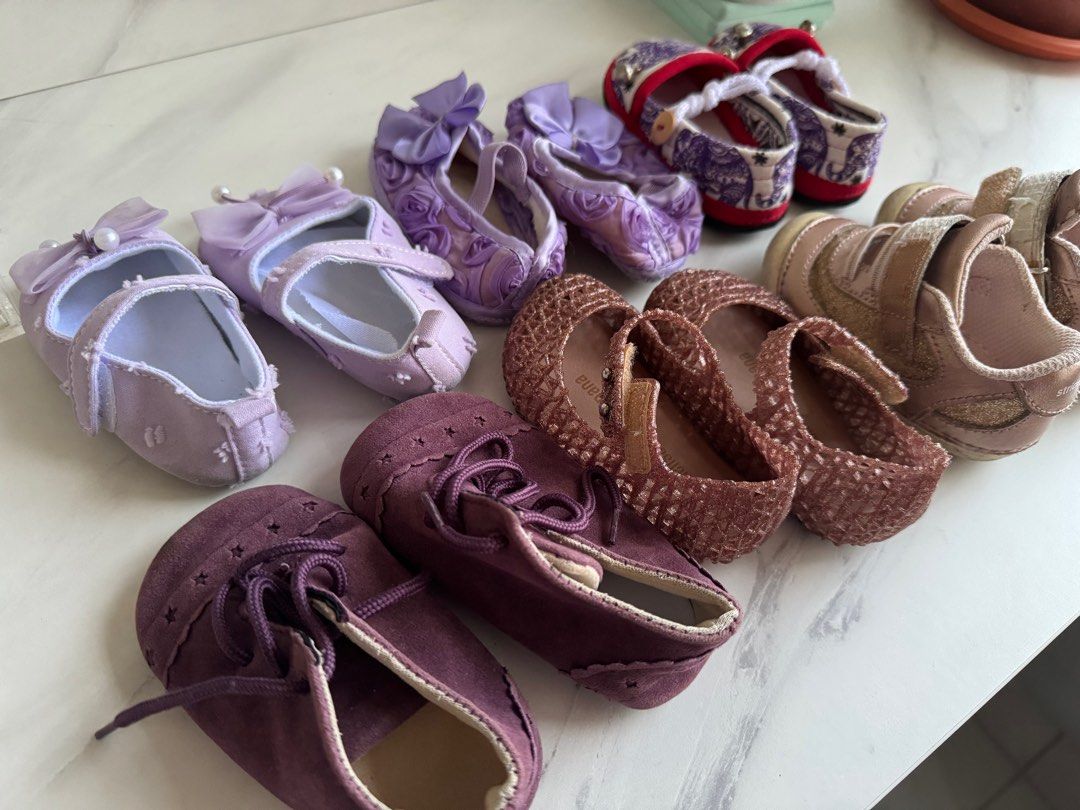 Authentic mini Melissa Stride Right shoes size 2