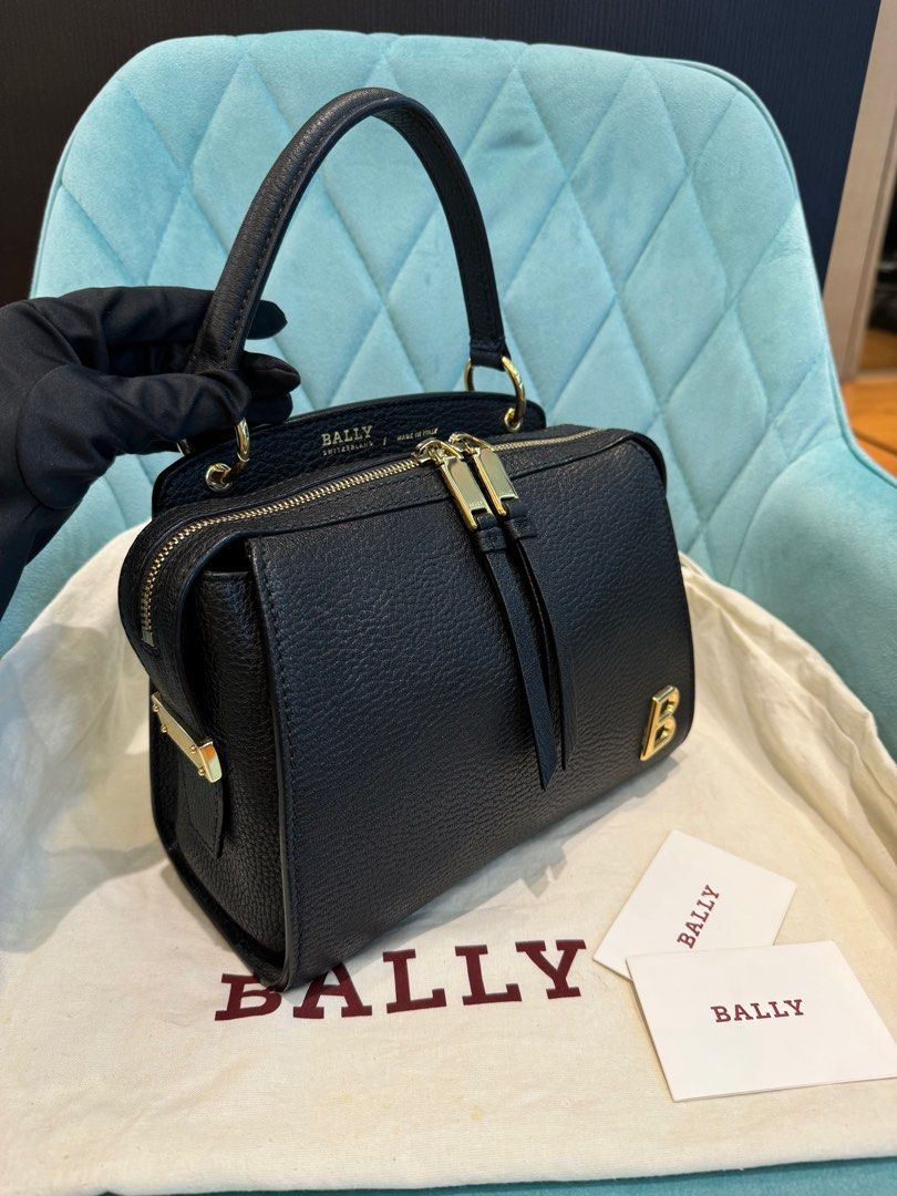 Bally amoeba bag outlet