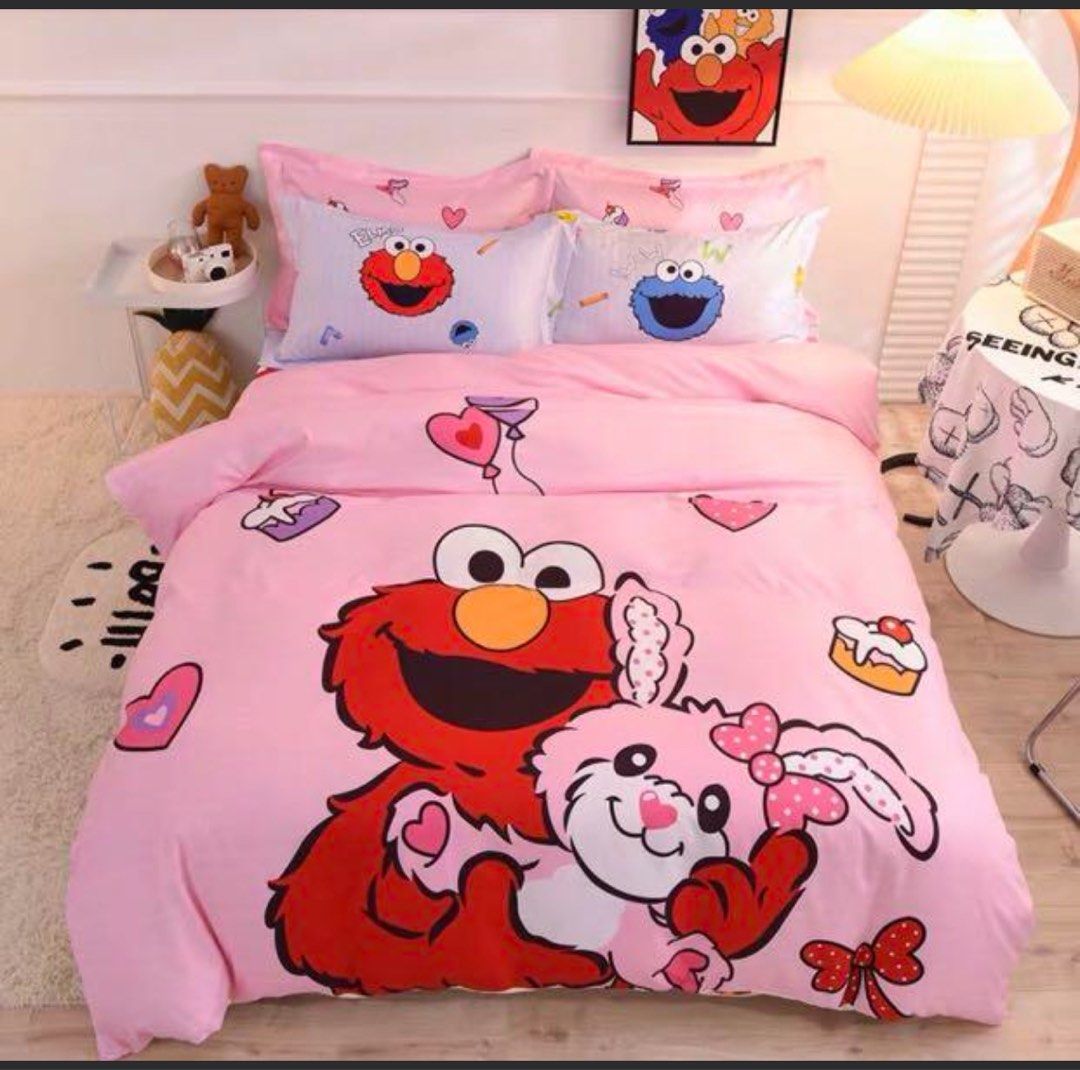 Bedsheets (Category: Bedding & Towels) located in Singapore. Submitted by vanilla_babies (Listing ID 1328779941, Image 3). Description: Brand New bedsheets pre order. Original from disney helping another seller to sell. .