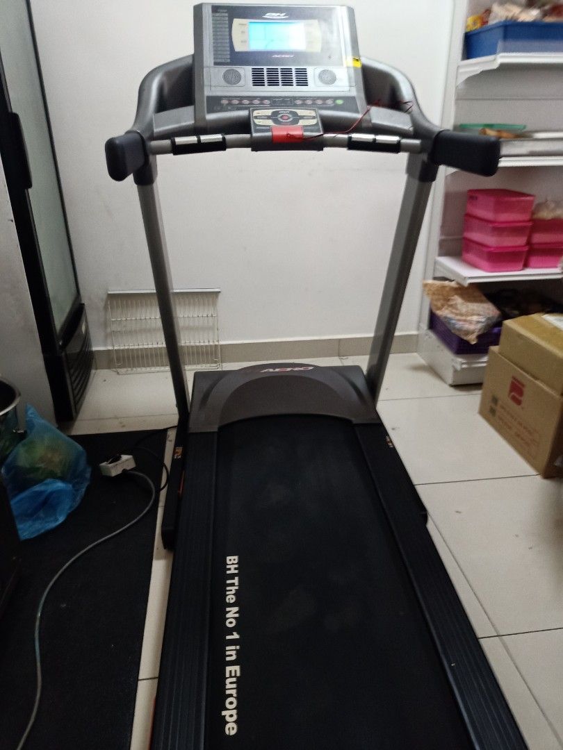 BH Fitness RT Aero Treadmill