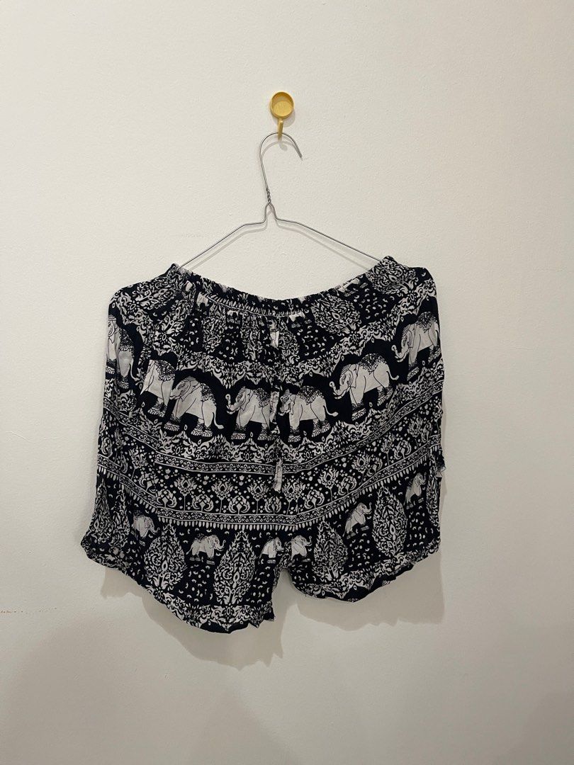 Celana Pendek Gajah Thailand