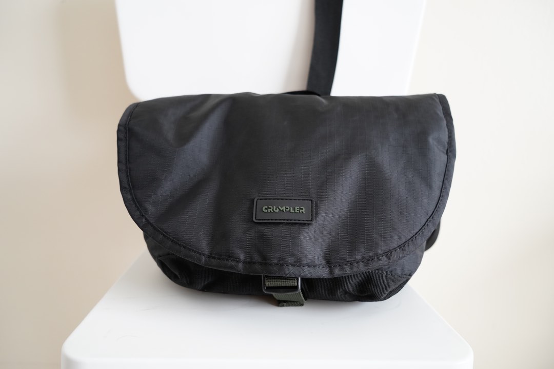 Crumpler The Flying Duck Camera Sling 4000 Photography Photography Accessories Camera Bags Carriers on Carousell