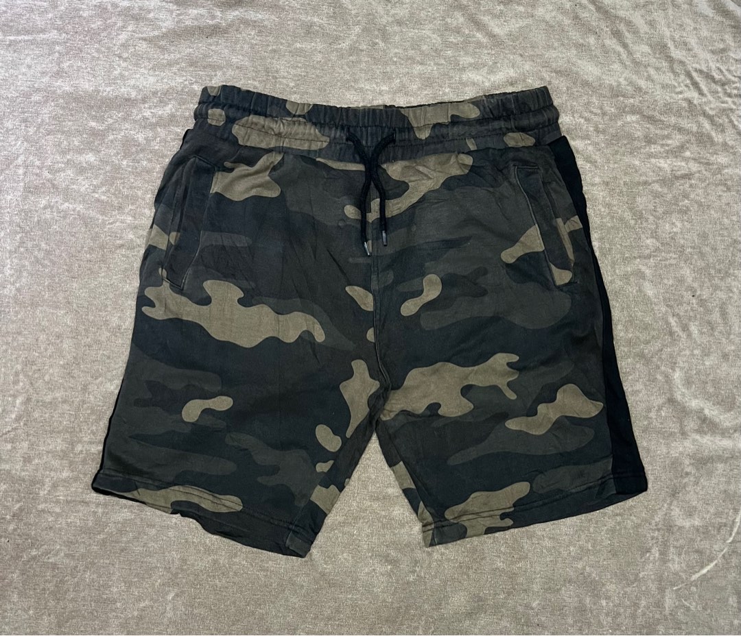 H&m camo shorts 2025