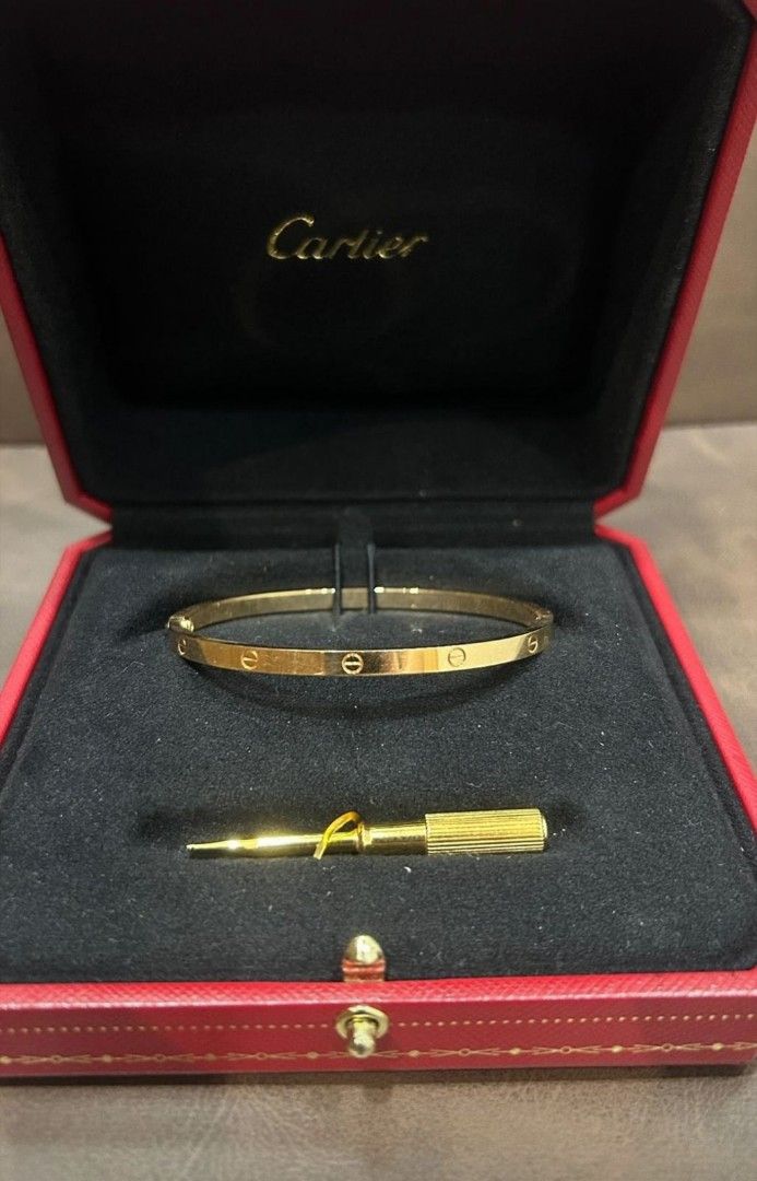 Fast Sale Good Deal Preloved Cartier Love Bracelet SM Yellow Gold size 18 With box and cert 2022 Nett Exclude ongkir Fesyen Wanita Perhiasan di Carousell
