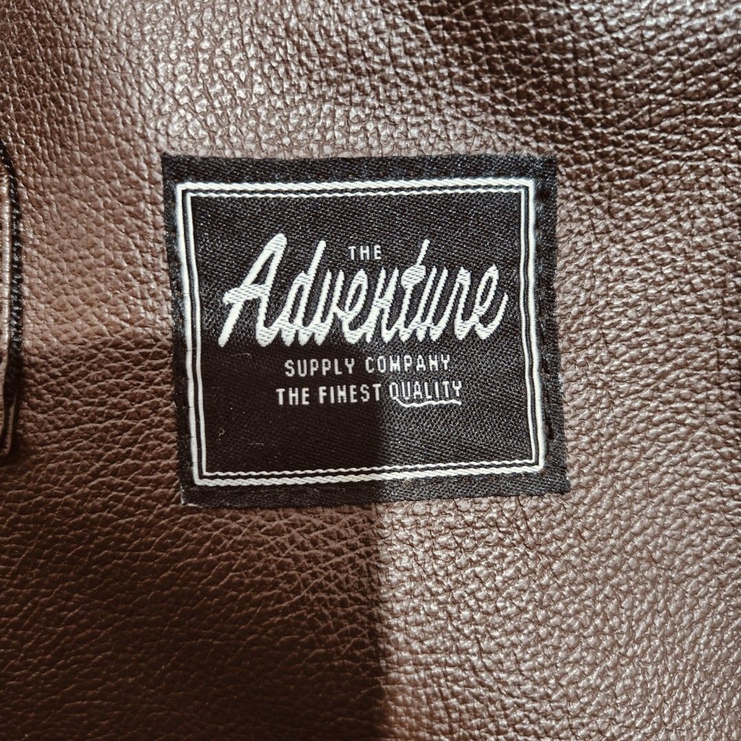 Faux Leather Brown Backpack (Category: Backpacks) located in Bacoor. Submitted by thrifty.reverie (Listing ID 1328929952, Image 3). Description: For decluttering. I got this as a gift from one of my friends. But I prefer my Heartstrings backpack more than this one because it feels less bulky. This backpack is unisex. I just used this a few times, it's sturdy and water resistant so it's nice for backpack travels, halos bago pa. No issues at all..