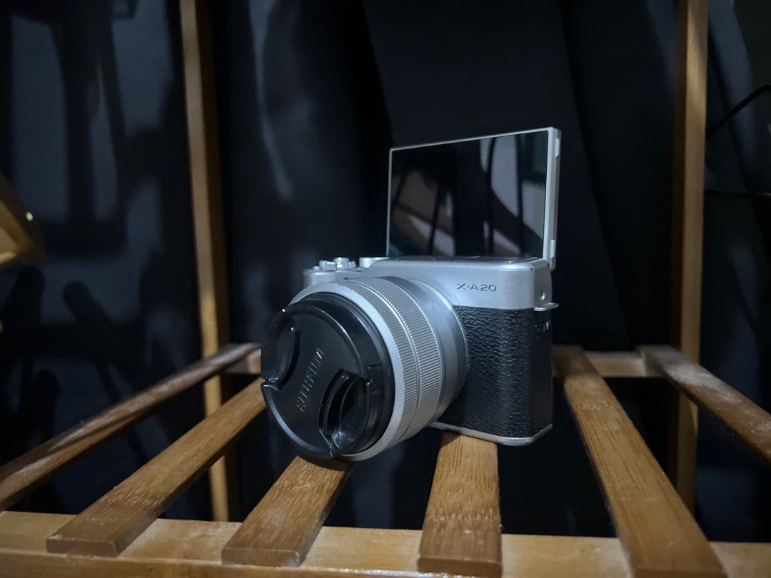Fujifilm Xa20 mirrorless (Category: Cameras) located in Quezon City. Submitted by tyler8. (Listing ID 1328782932, Image 2). Description: Fujifilm Xa20 Mirrorless -14,300 Good for vlogging All working Unit comes with charger,lens & manuals only. Rfs: Decluttering.