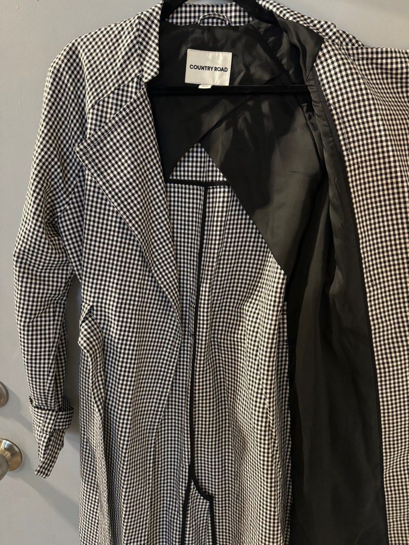 Gingham Jacket （分類：外套及戶外衣服）位於 Hong Kong。 由 samilling 提交（商品編號 1328824074，圖片 4）。簡介： 。