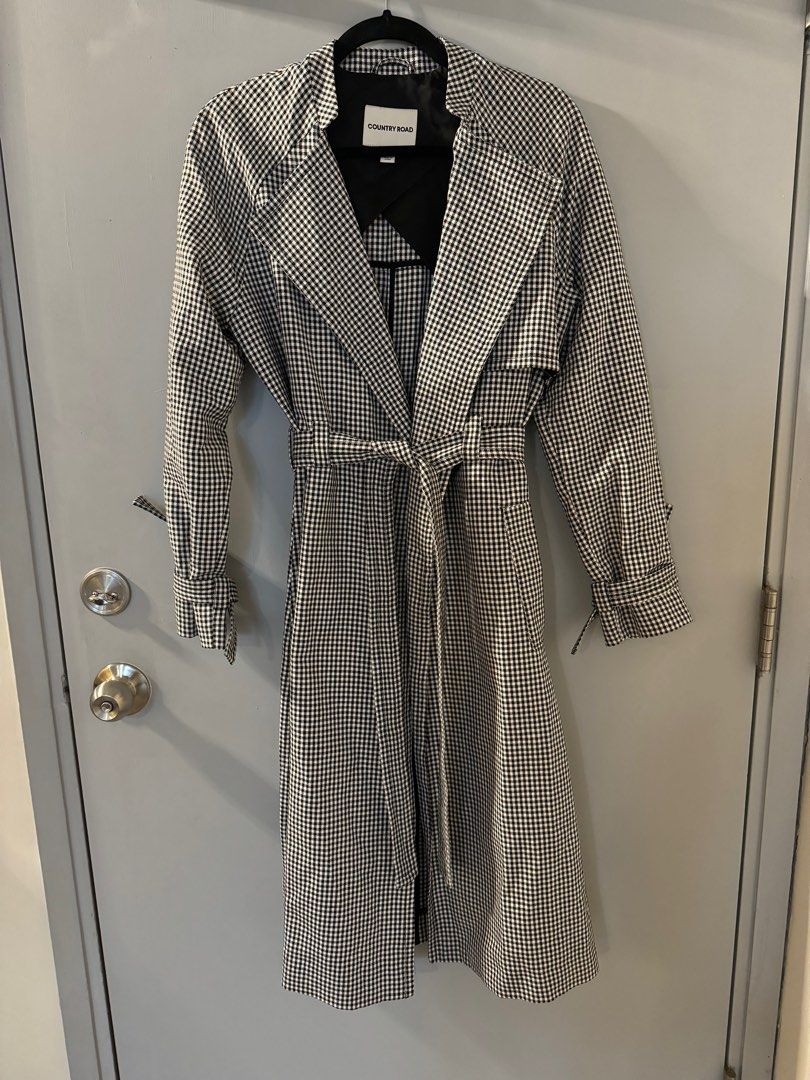 Gingham Jacket （分類：外套及戶外衣服）位於 Hong Kong。 由 samilling 提交（商品編號 1328824074，圖片 1）。簡介： 。
