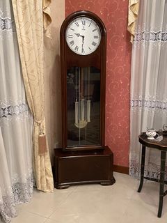 (Category: ) located in . Submitted by wardrobe25 (Listing ID 1328901827, Image 1). Description: .