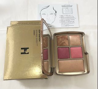 Hourglass AMBIENT LIGHTENING EDIT UNIVERSE UNLOCKED PALETTE