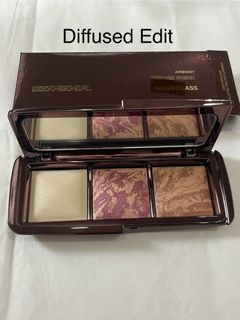 Hourglass AMBIENT LIGHTENING PALETTE DIFFUSED EDIT