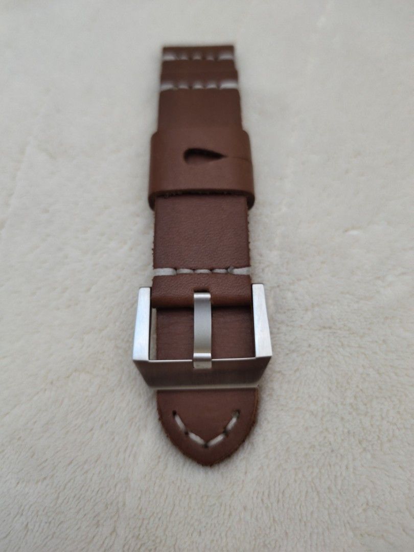 Hand made Leather Strap 24mm (Category: Men's Watches) located in Tuba. Submitted by drickbernard (Listing ID 1328878554, Image 2). Description: Leather strap Handstitch 24mm straight cut thickness: 4mm New.