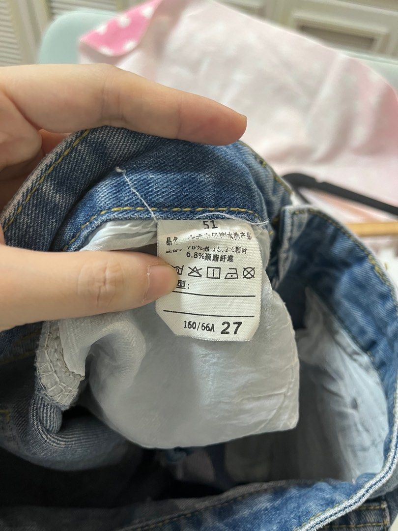 Jean shorts (Category: Shorts) located in Mandaluyong City. Submitted by chwtme (Listing ID 1328774599, Image 2). Description: Waistline 27.