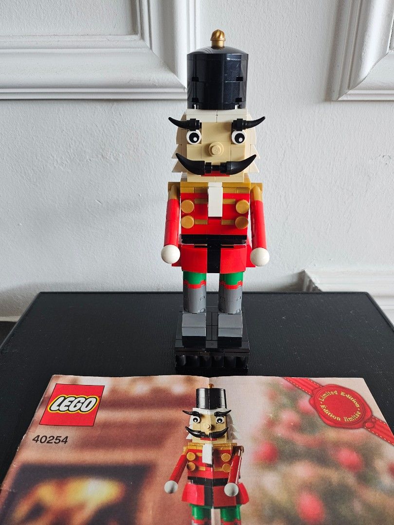 Lego nutcracker 40254 online