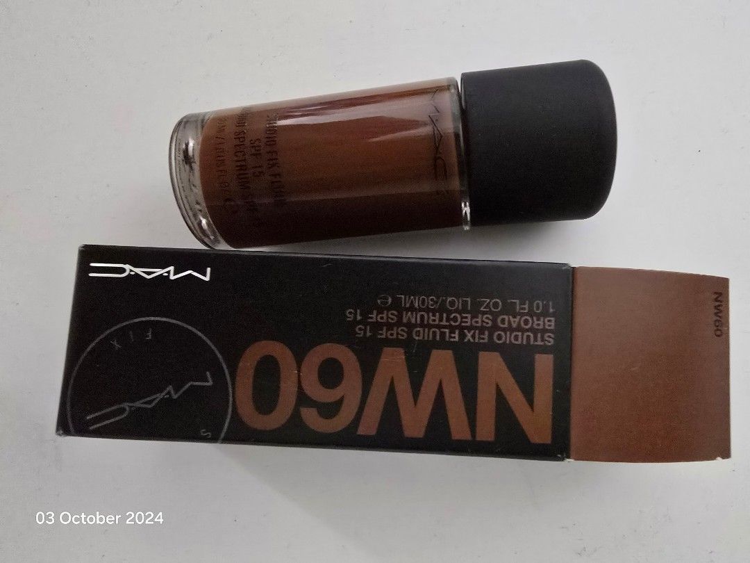 Makeup (Category: Makeup) located in Singapore. Submitted by gingercat291 (Listing ID 1328838881, Image 4). Description: .