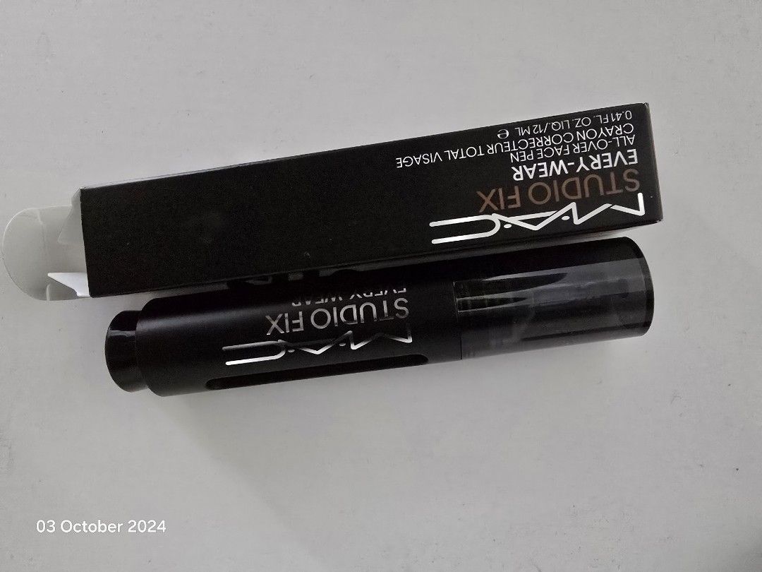 Makeup (Category: Makeup) located in Singapore. Submitted by gingercat291 (Listing ID 1328838881, Image 8). Description: .