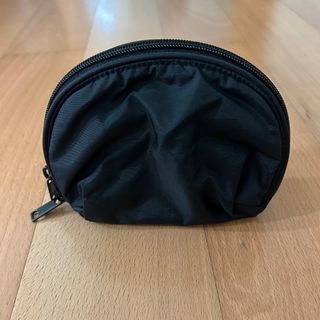 由 trendy_gadgets (刊登 ID 1328798444，圖片 1) 提交，位於 的 (類別：)，說明：。
