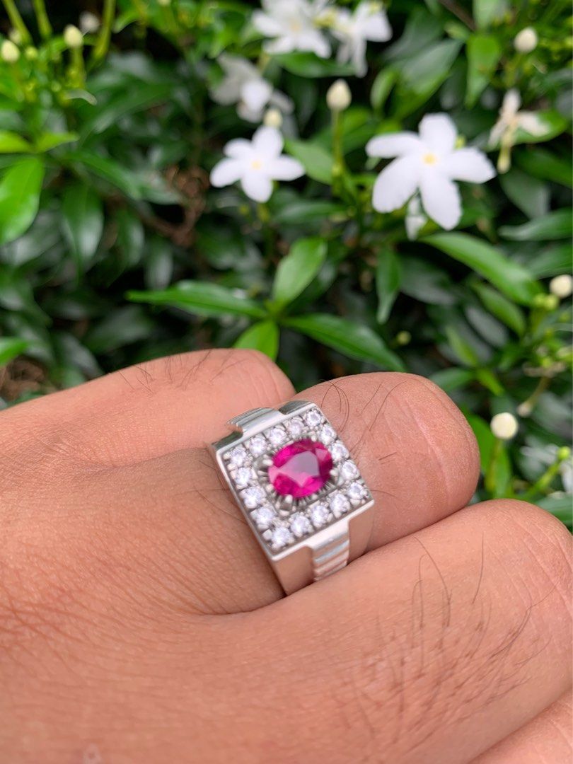 Natural Ruby Ring (Category: Jewelry) located in Kuala Lumpur. Submitted by sumber_rezeki (Listing ID 1328811579, Image 3). Description: Natural ruby GRA Lab certificate 1.23 carat Eye clean Natural non heated.