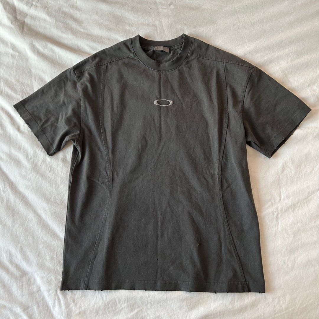oakley vintage faded wash oversized tee shirt, Men's Fashion, Tops
