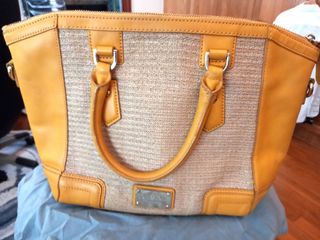 Affordable oroton handbag For Sale Cross body Bags Carousell Singapore