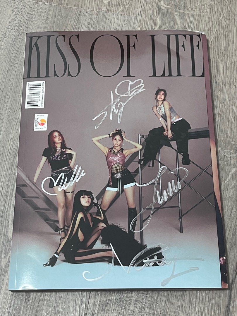 Set Of Signed Kiof Albums Kiss Of Life Lose Yourself Signed