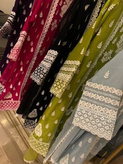 （分類：）位於 。 由 punjab.threads 提交（商品編號 1328888919，圖片 1）。簡介： 。