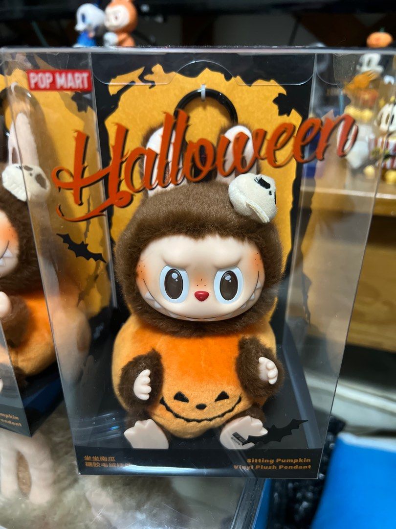 POP MART THE MONSTERS LABUBU HAPPY HALLOWEEN PARTY SERIES - SITTING PUMPKIN  VINYL PLUSH PENDANT [100% AUTHENTIC]