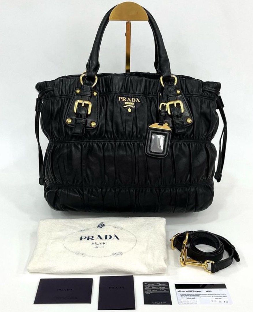 Prada gauffre leather (Category: Luxury Bags & Wallets) located in Santa Ana. Submitted by astonandariana (Listing ID 1328869271, Image 1). Description: .