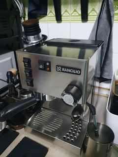 (Category: ) located in . Submitted by abtj91 (Listing ID 1328913116, Image 1). Description: .