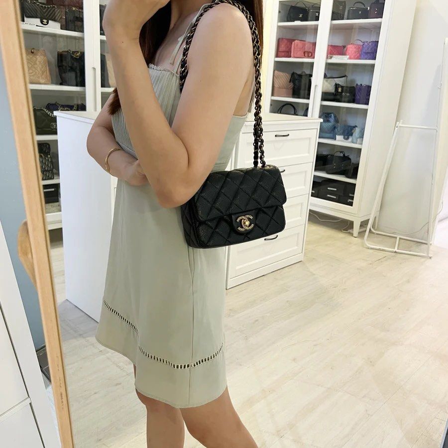 Outfit Chanel Mini Flap Caviar Black ✖️SOLD✖️ Chanel 24B