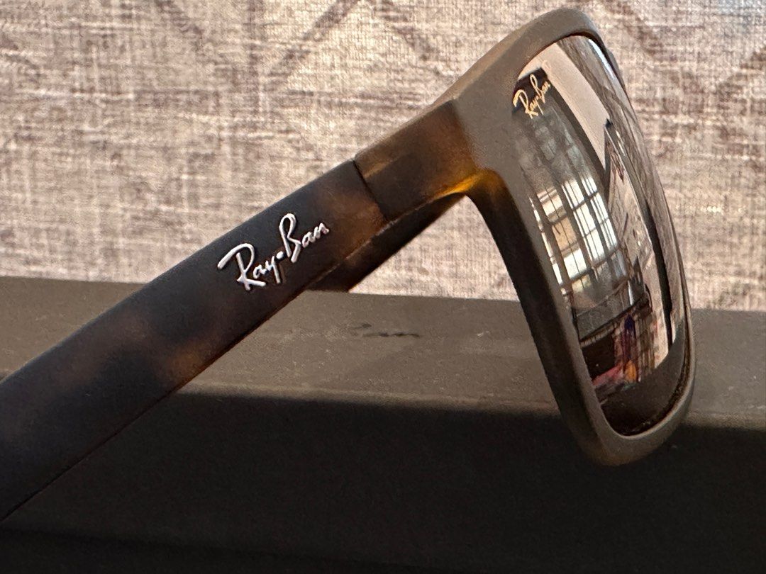 Ray-Ban RB4624 Chromance Matte Havana (Category: Sunglasses & Eyewear) located in Cavite. Submitted by baconforever (Listing ID 1328876648, Image 2). Description: * New * No issues. Selling because my husband has too many sunglasses. * FRAME SHAPE Square FRAME COLOR Matte Havana FRAME MATERIAL Injected TEMPLE COLOR Havana.