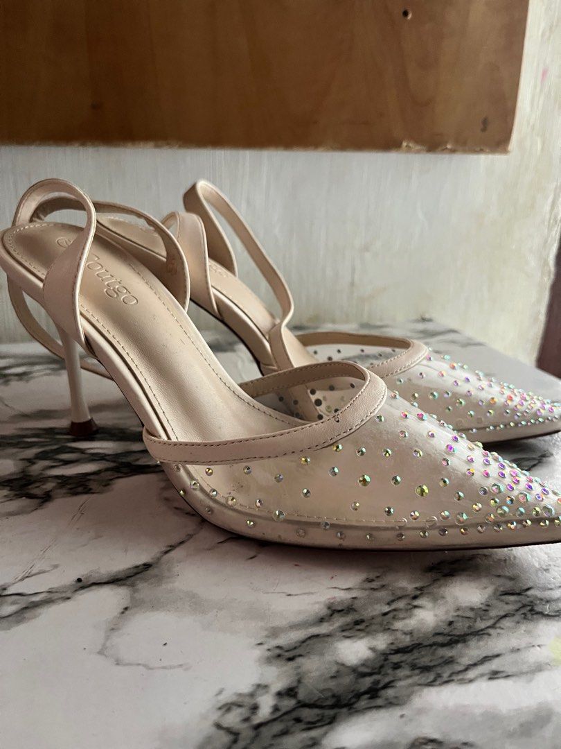 Sandals heels for sale (Category: Heels) located in Baras. Submitted by pwepreloved (Listing ID 1328817309, Image 3). Description: .