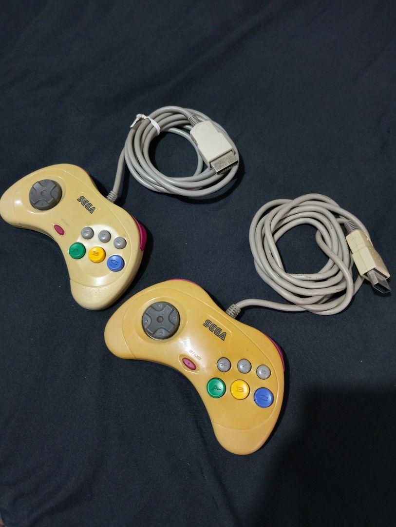 Sega Saturn games (Category: Others) located in Manila. Submitted by boyhet.thrift15 (Listing ID 1328800401, Image 2). Description: Sega Saturn controller/Mem.Ram/CD games bundle set selling 1,200.