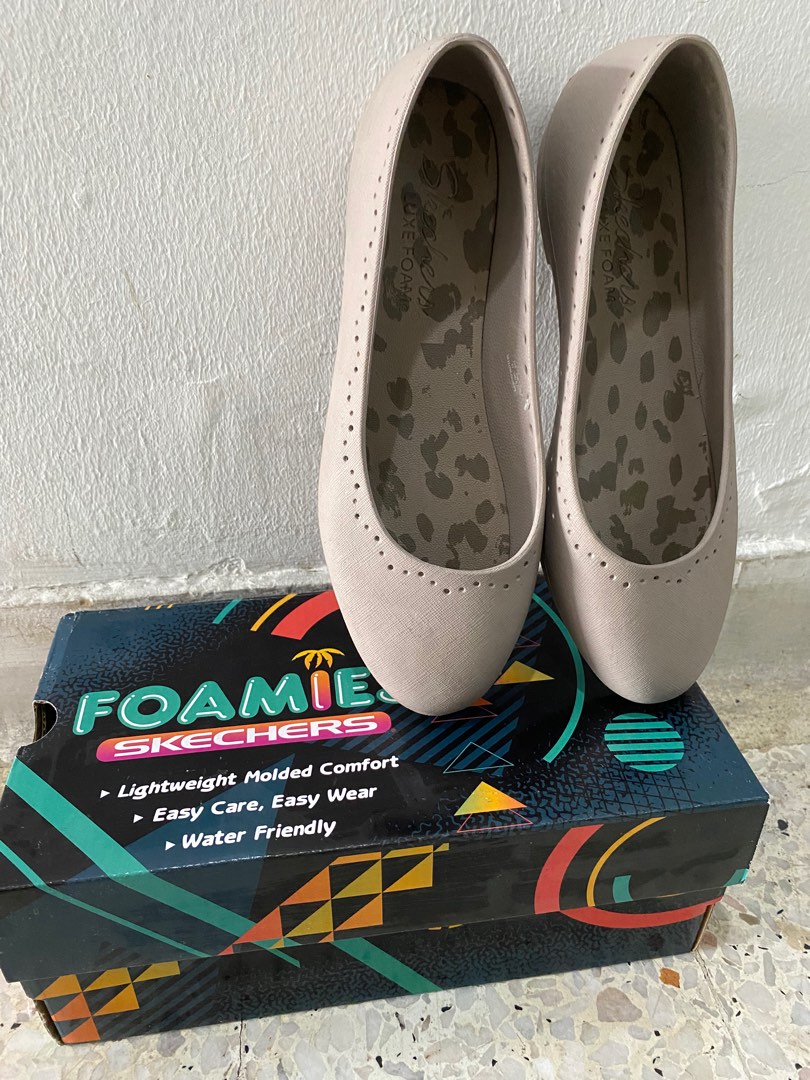 SKECHERS FOAMIES FLAT SHOES Women s Fashion Footwear Flats on Carousell