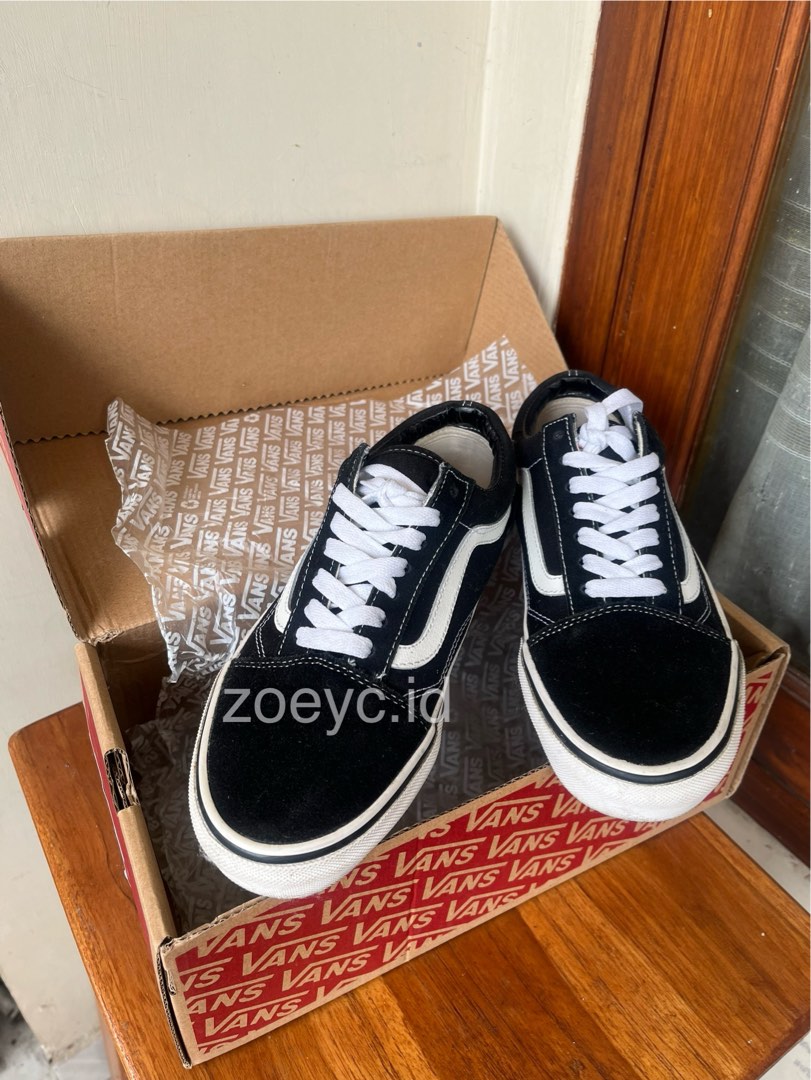 Vans Old Skool Black White Classic Fesyen Wanita Sepatu di Carousell